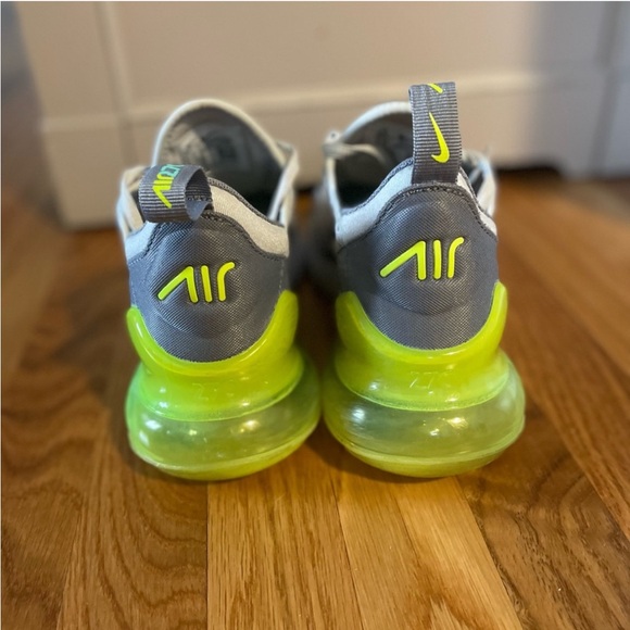 NIKE AIR MAX 270 Sneakers - Picture 5 of 6